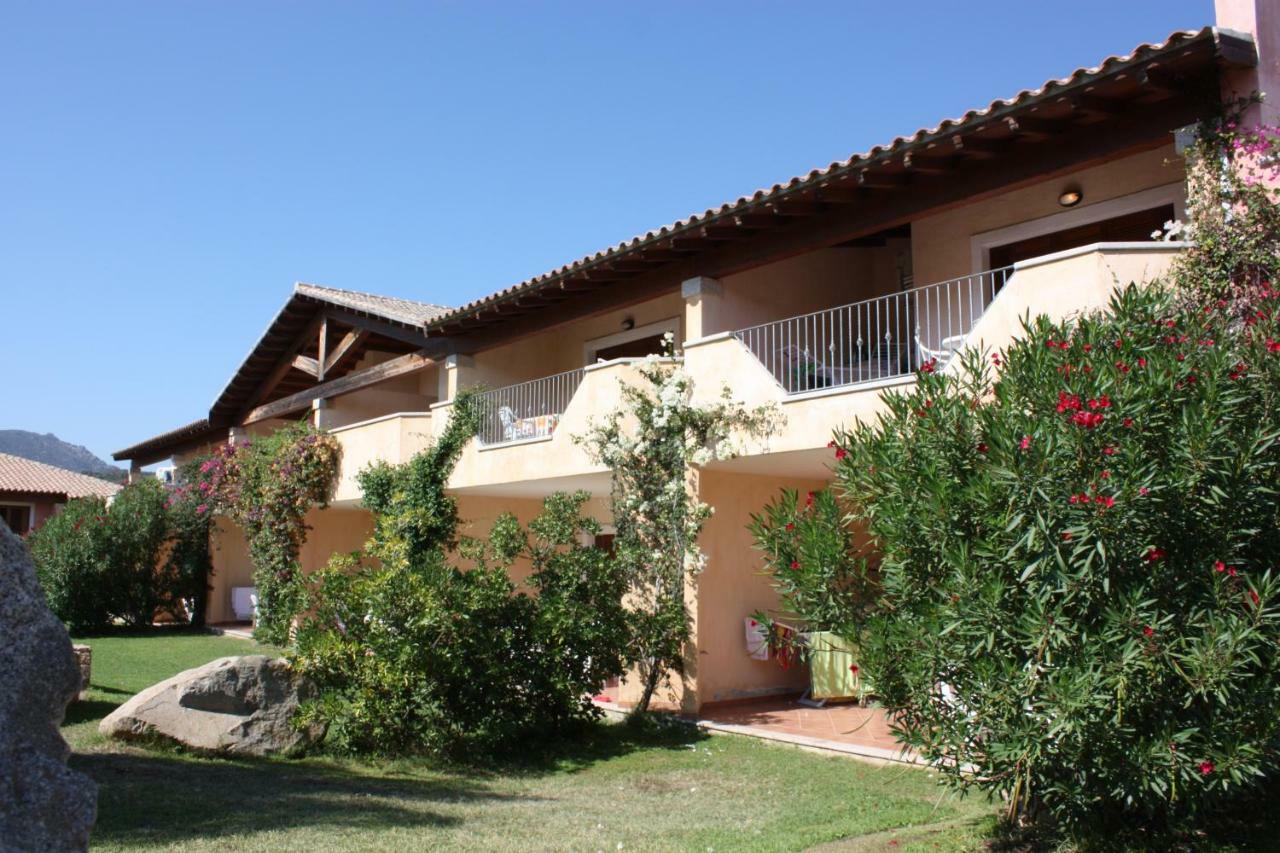 Le Corti Di Marinella Aparthotel Marinella  Exterior photo